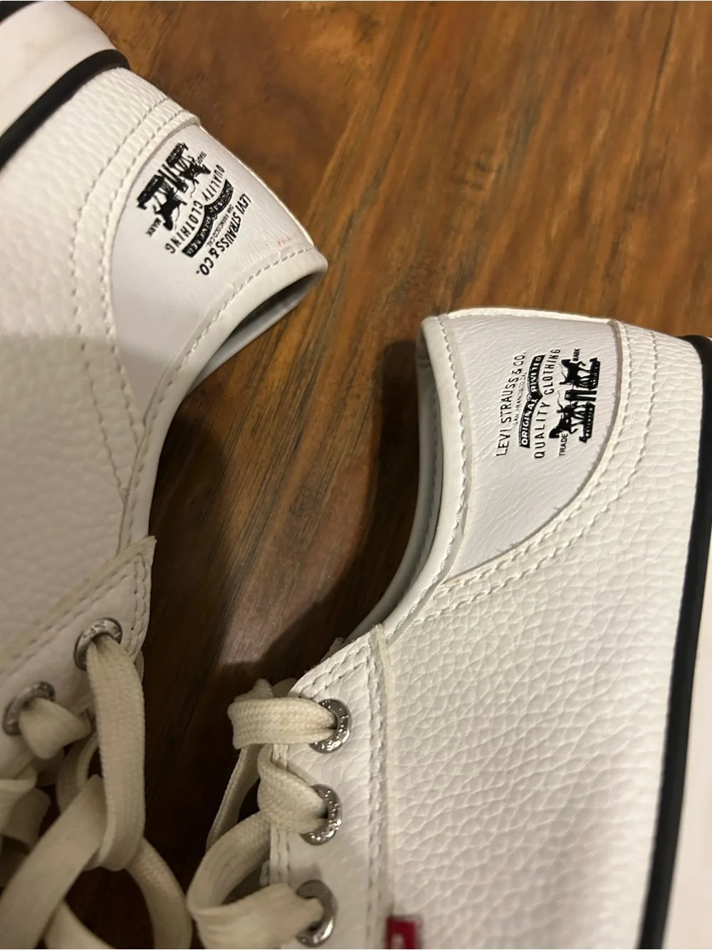 White Low-Top Canvas Sneakers with Black Trim Levi's - Picture 3 of 8